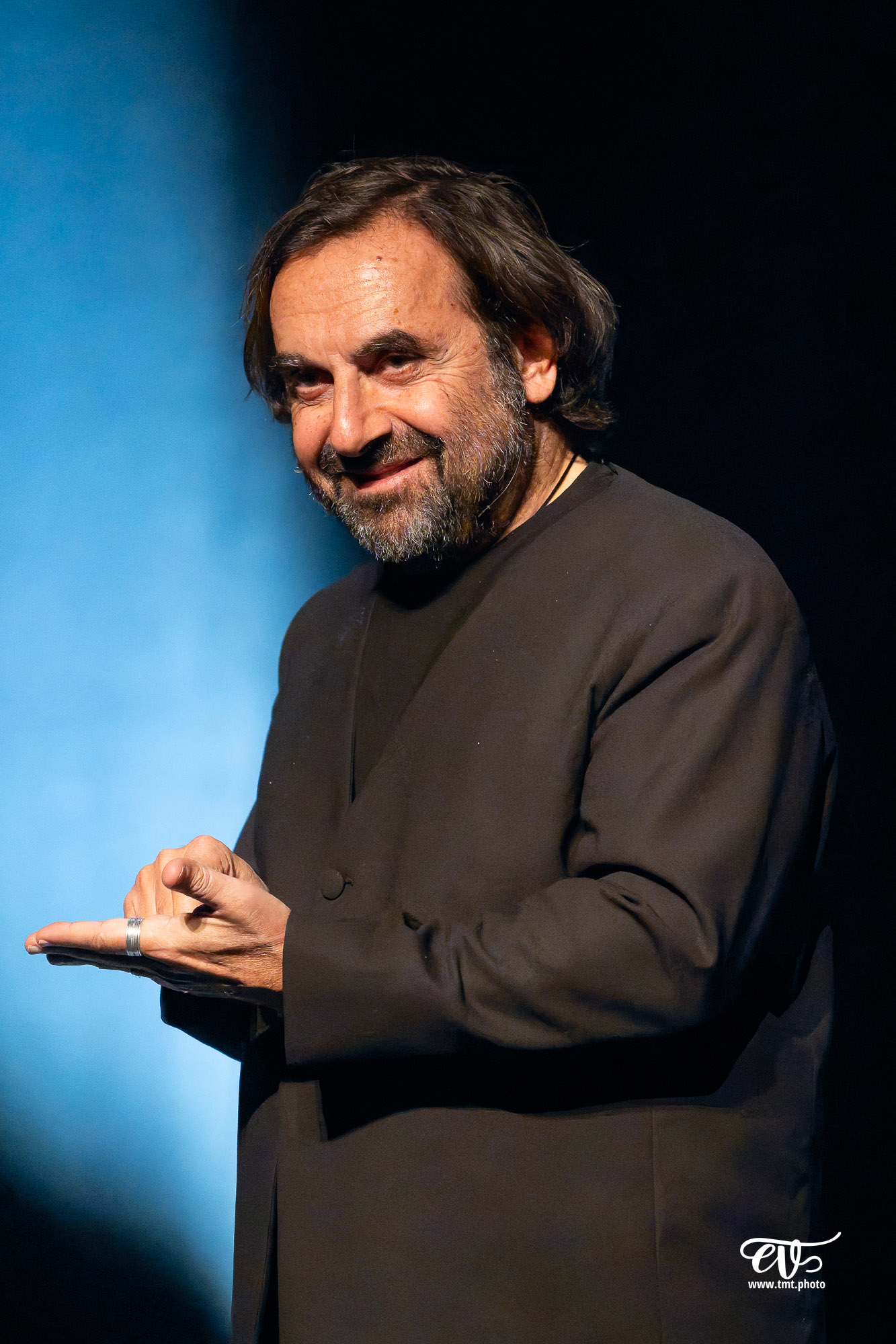 ANDRÉ MANOUKIAN